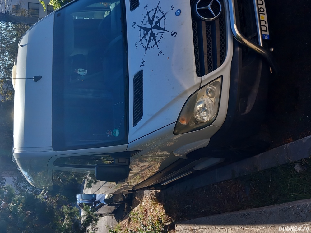 Vand (schimb)Autorulotă Mercedes Sprinter 2007,ofer 15000 eur