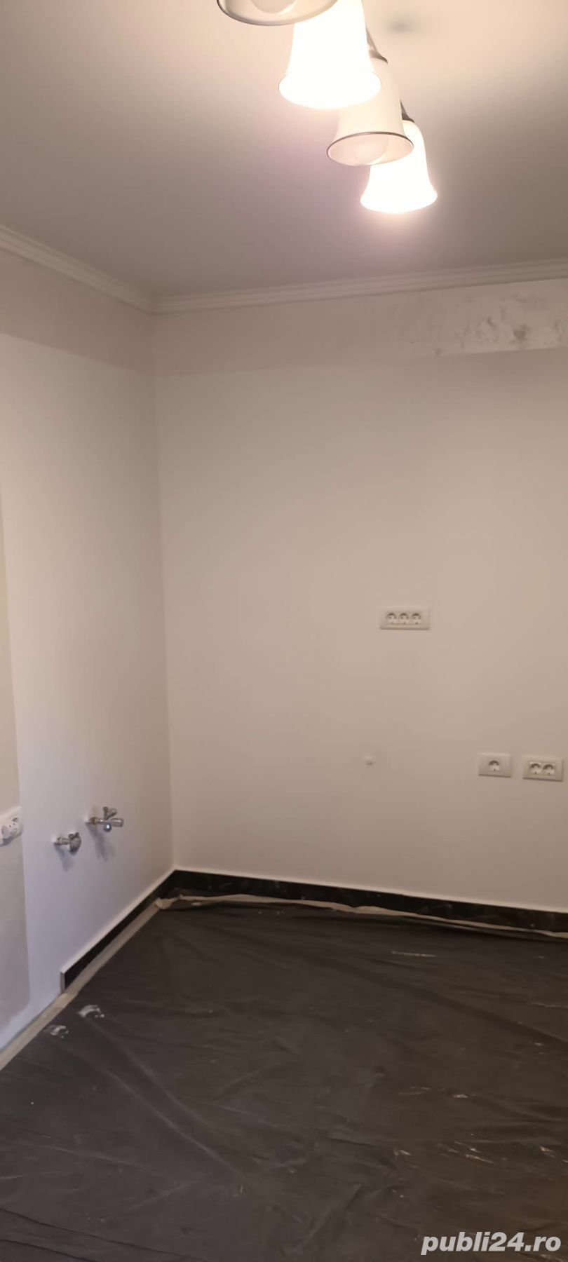 Echipa meseriasi, executam lucrari de rigips. Finisaje gresie Faianta 