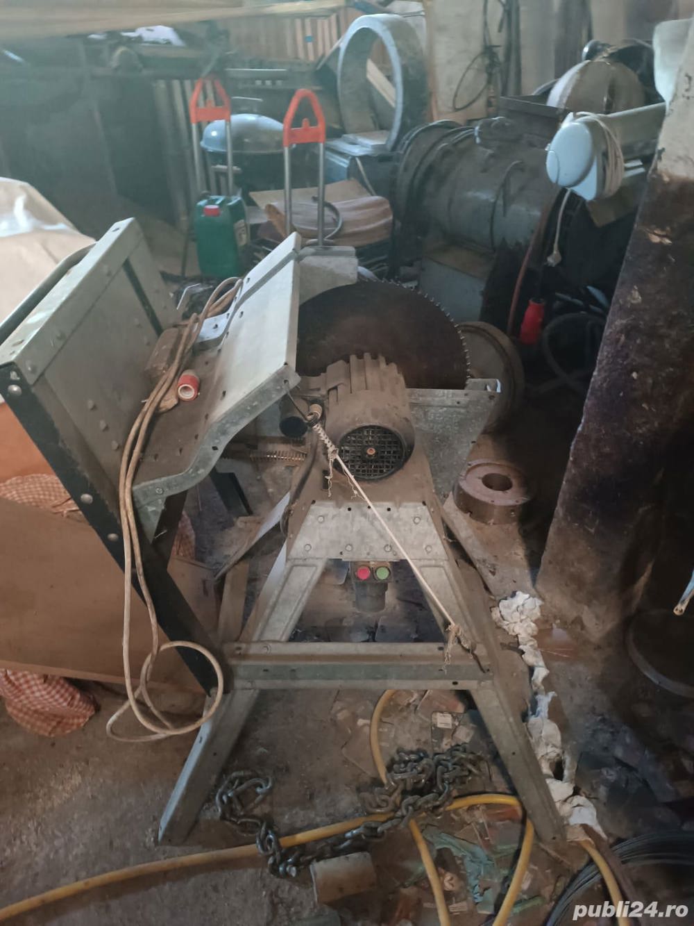 circular de taiat lemne 