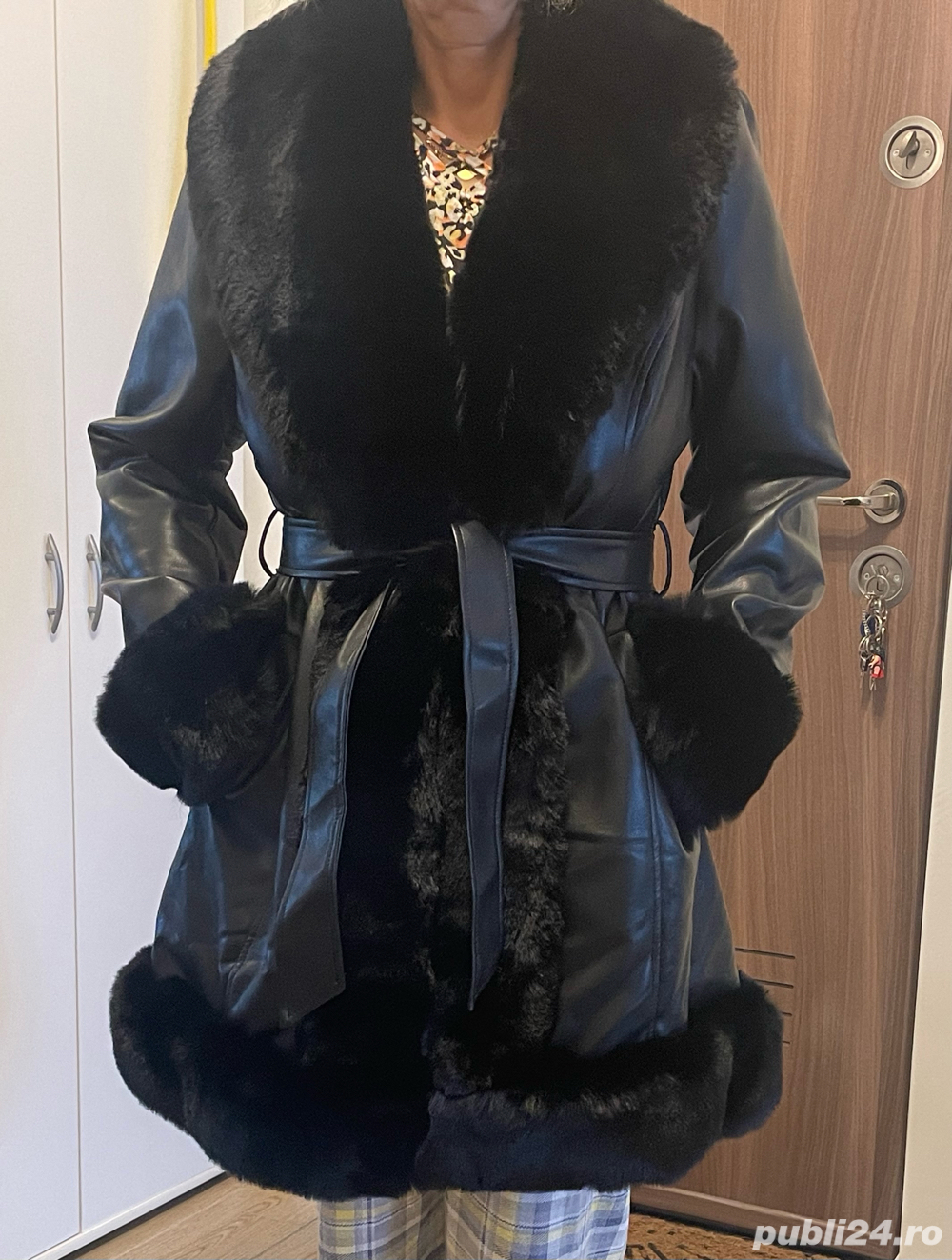 Scurta piele ecologica captusita cu blanita