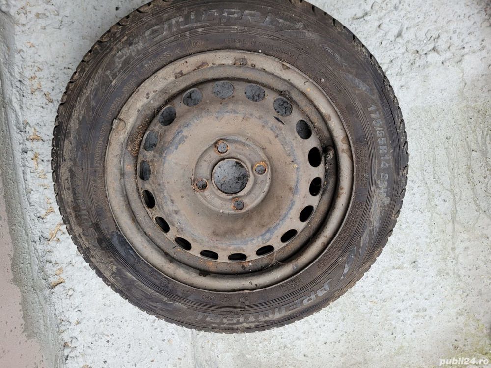 Vand Janta Otel 4 prezoane + Cauciuc Anvelopa 175/65/R14, (M + S) Pret 79 Lei.  - ROATA completa M