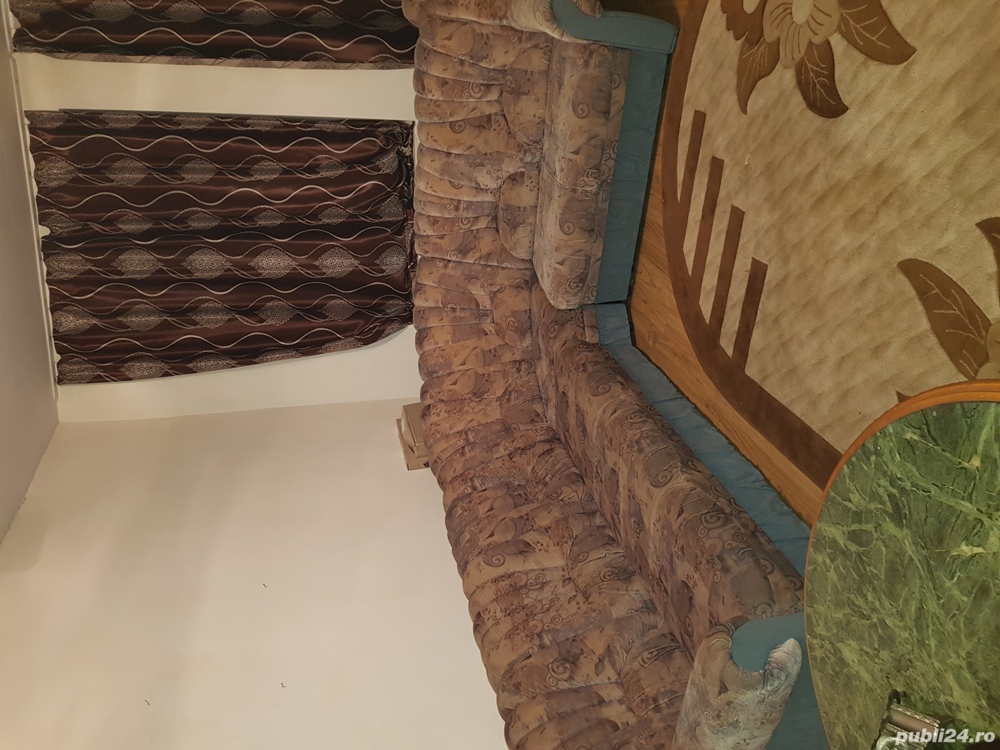 Coltar in stare foarte buna