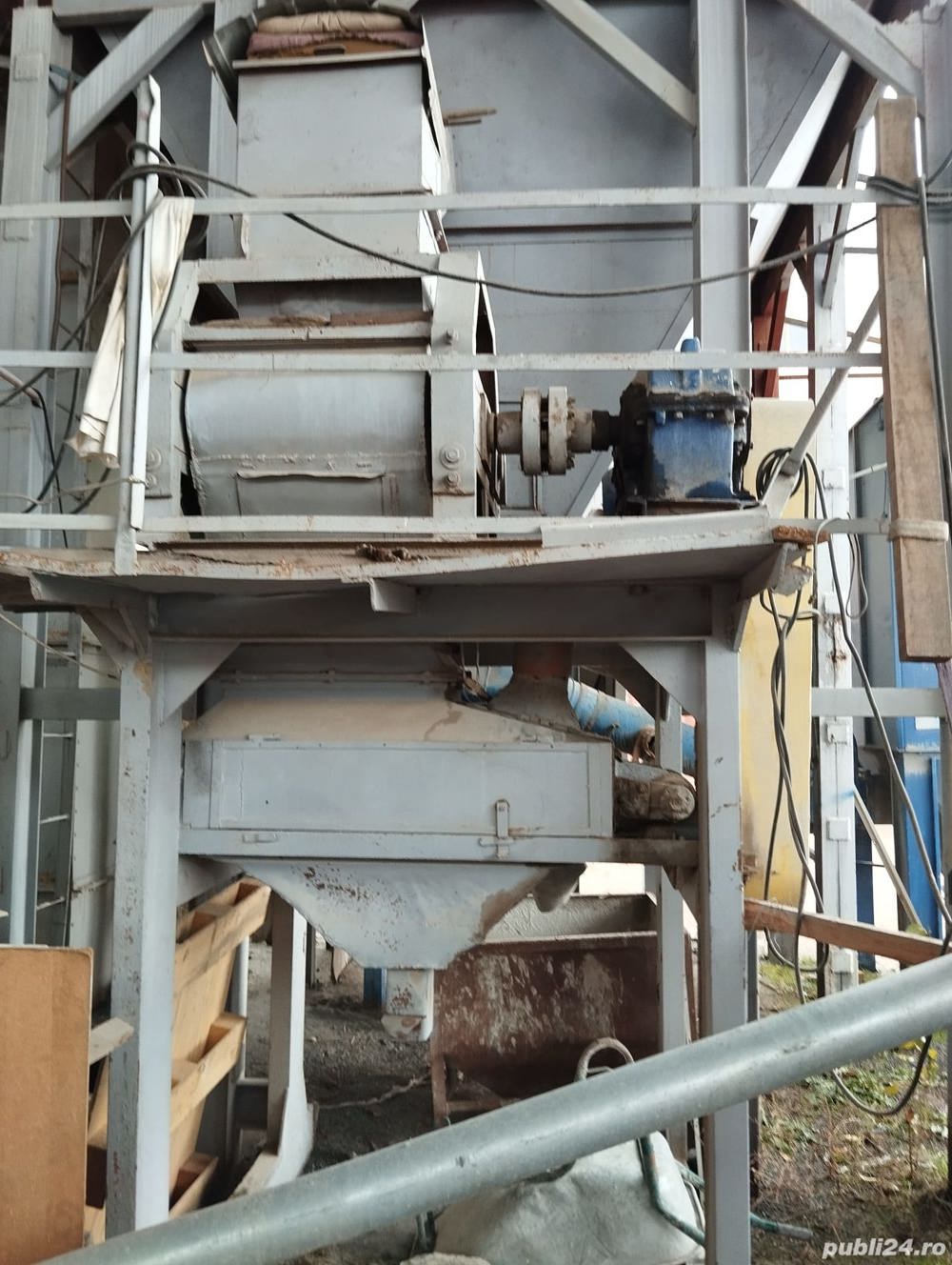 Moara cu valturi si sita 2 mm