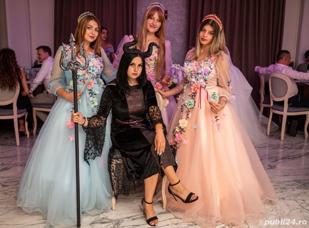 Ursitoare botez  animatoari petreceri   mascote