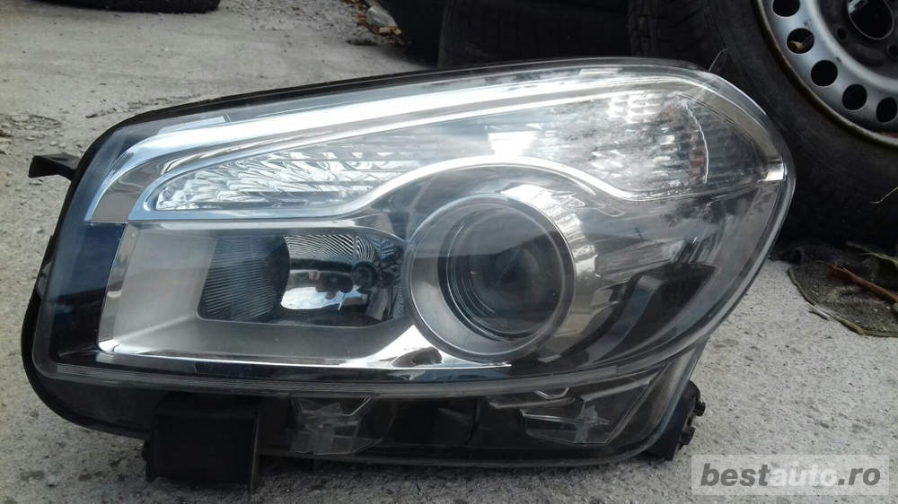 far stanga nissan Qashqai 2010