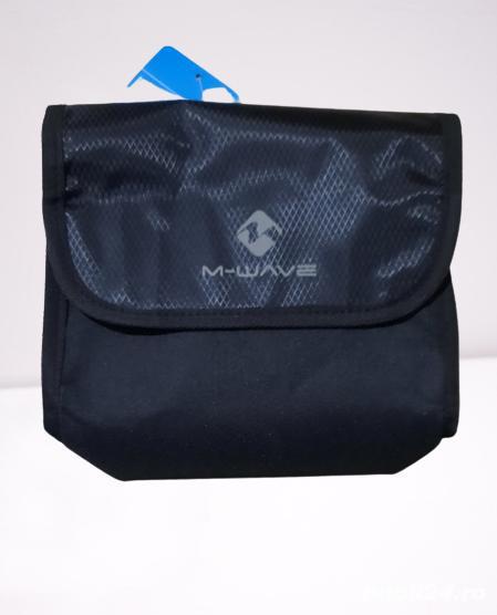 Borseta neagra cu prindere pe ghidon