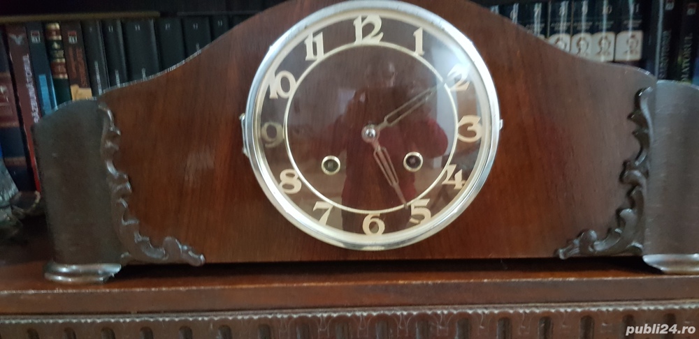 Vand ceas mecanic de semineu, de colectie