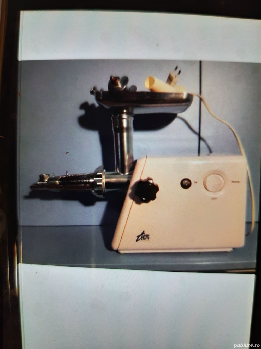 Masina de stors sucuri si tocat carne