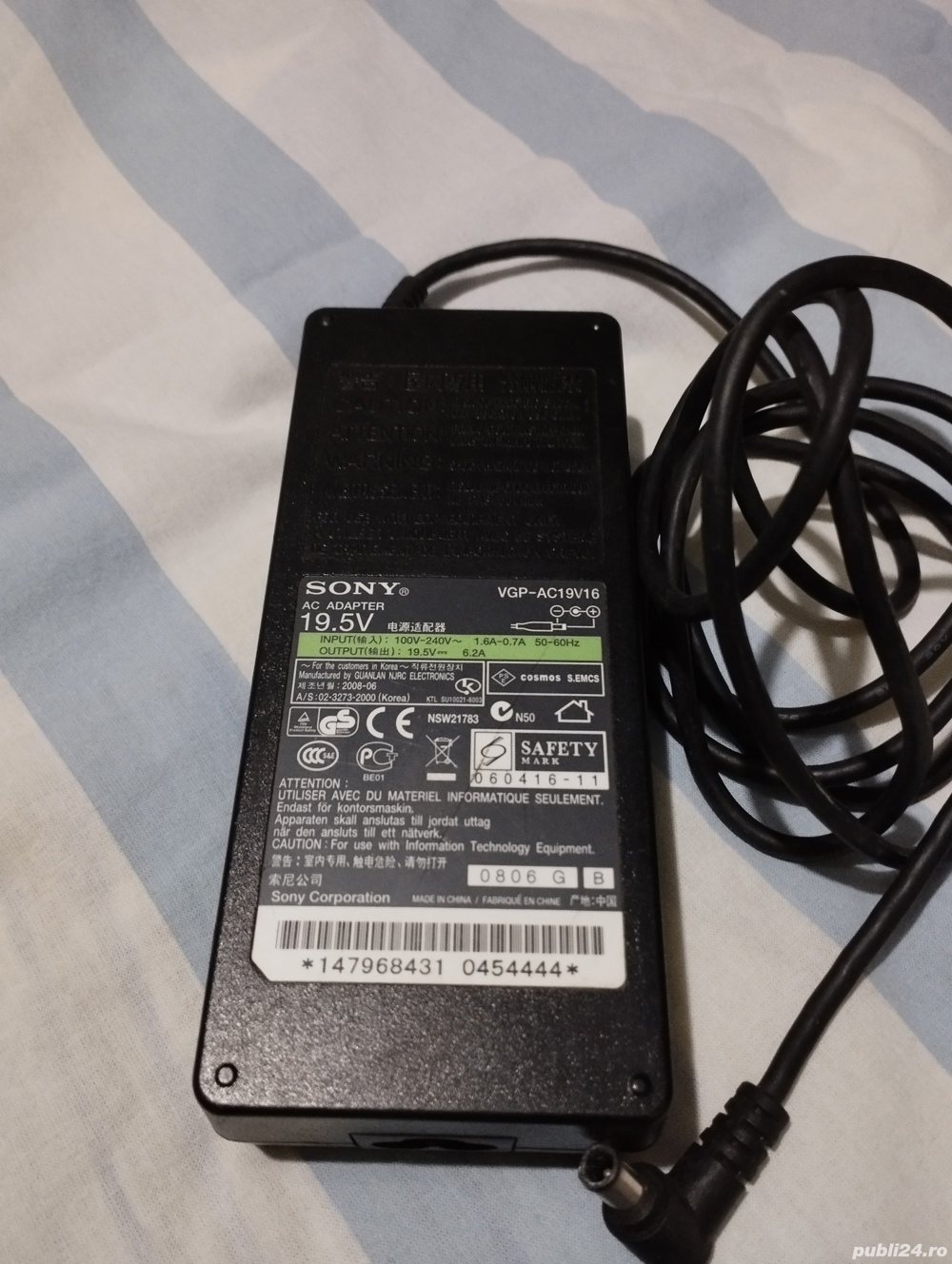 Alimentator Sony  original 19,5 V - 6,2 A. 