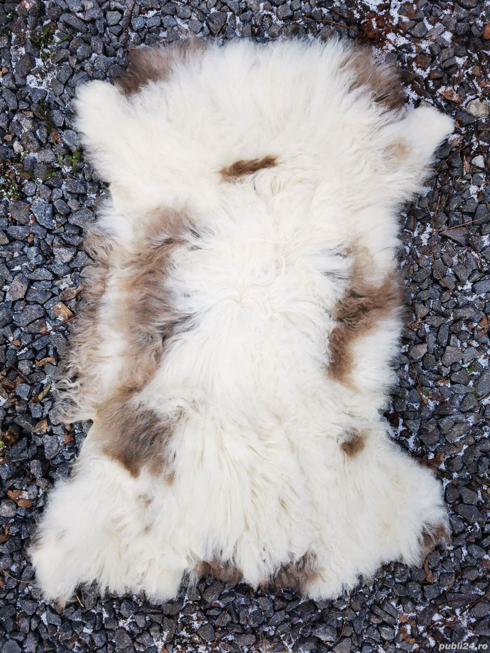 Covorașe din piele de miel