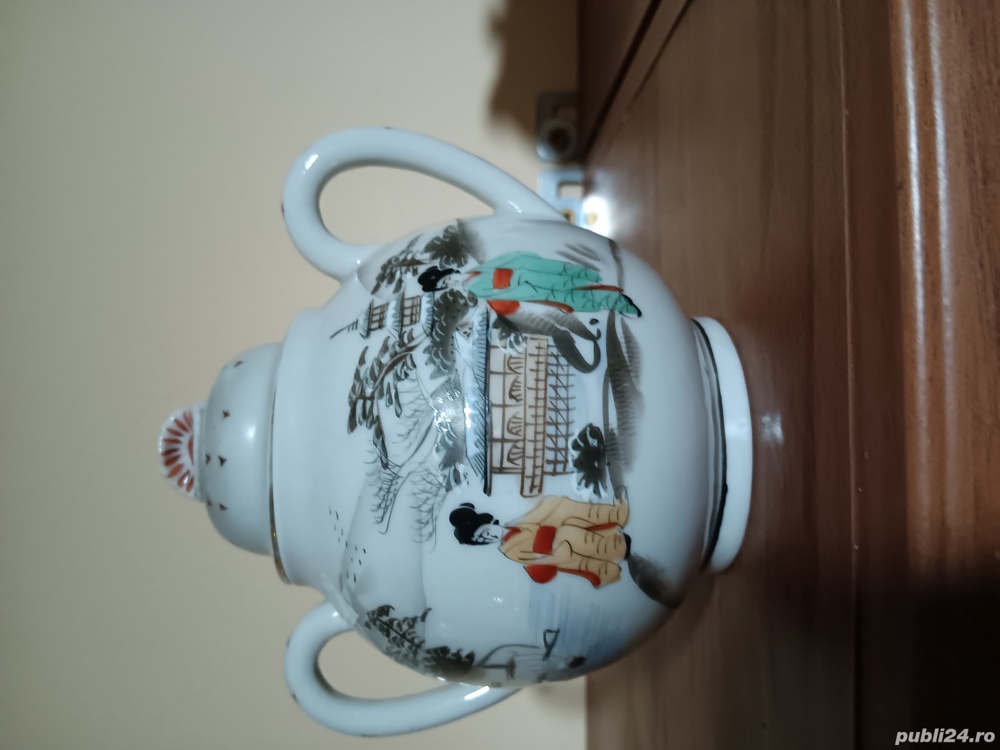  Diverse vase ,vaze Porțelan și Cobalt.