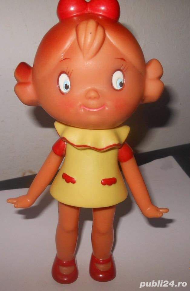 Caut sa gasesc papusa Mihaela, romaneasca