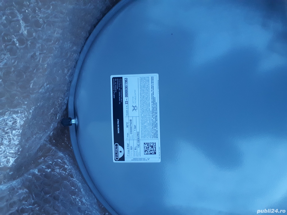 Vând vas expansiune centrala ariston nou