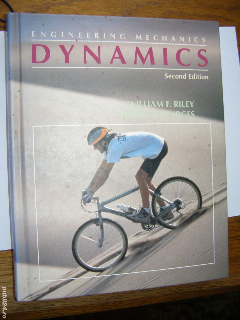 Dynamics-Ingineering Mechanics de William Riley sileroy Sturges