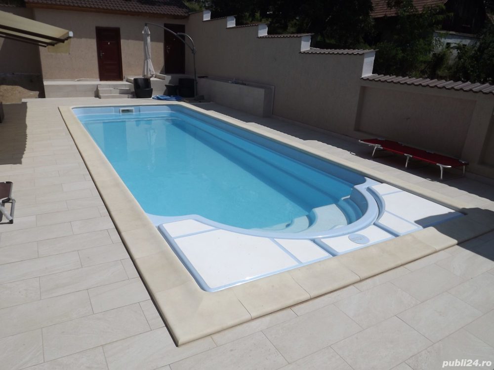 Piscina din fibra de sticla Aquacris PRO 8 x 3,6 x 1,5 m