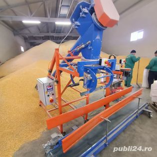 Instalatie pentru DOZARE si INSACUIT cu incarcare pe snec