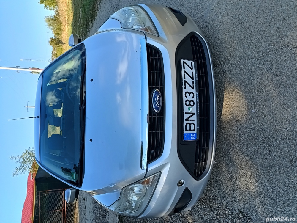 Vând Ford focus 2008