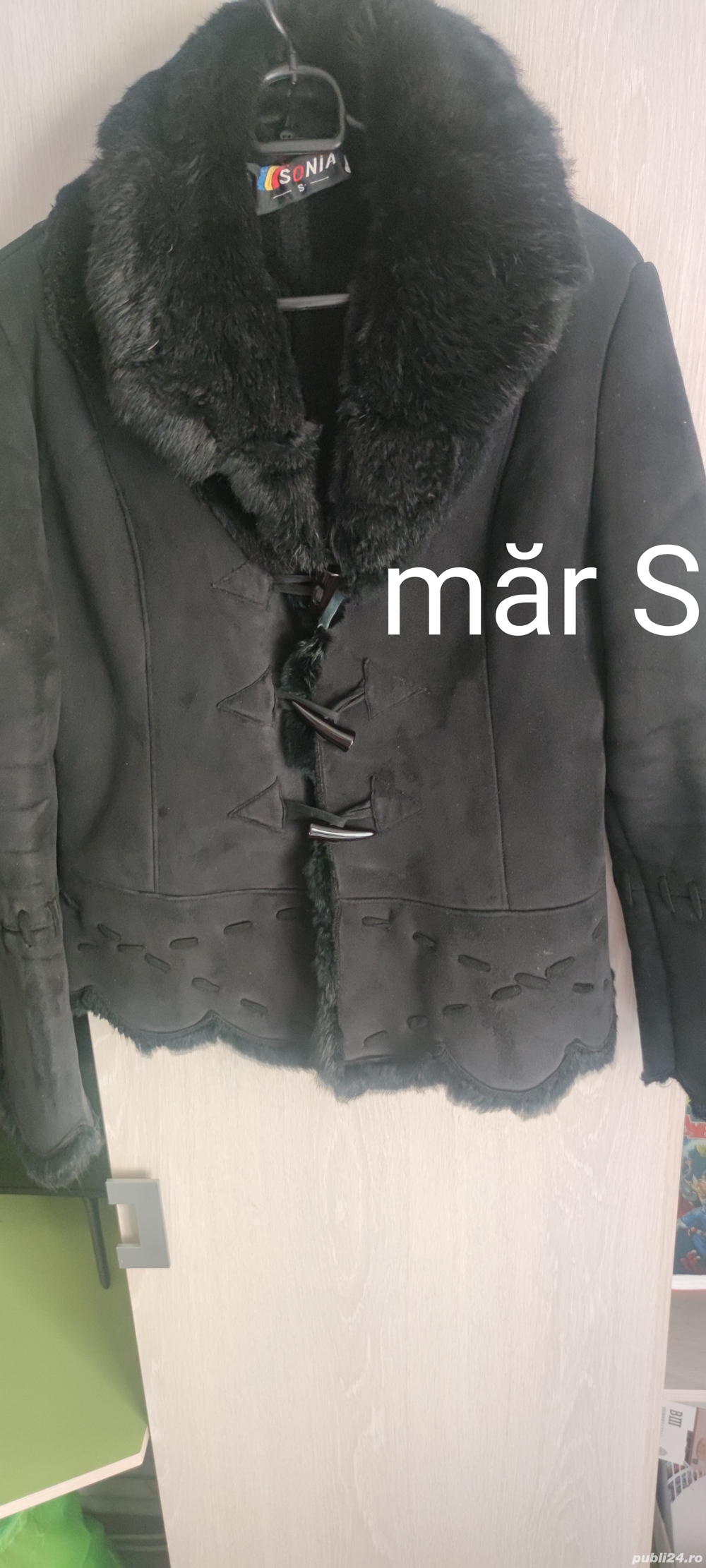 Haina tip cojocel în stare impecabilă 