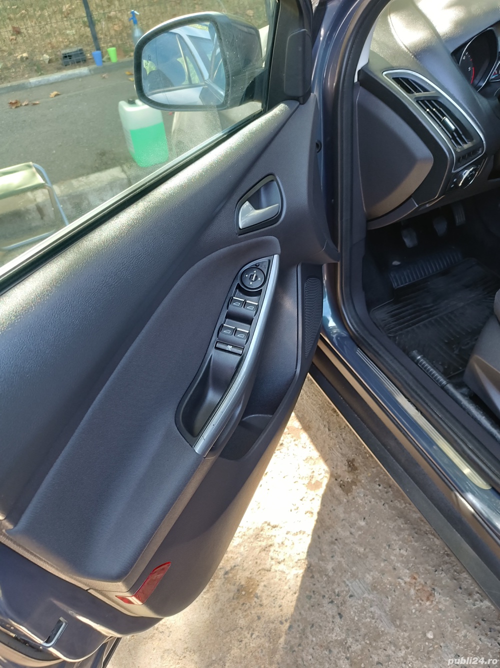 Ford focus 3  1.6 Diesel 2013.     URGENT.   