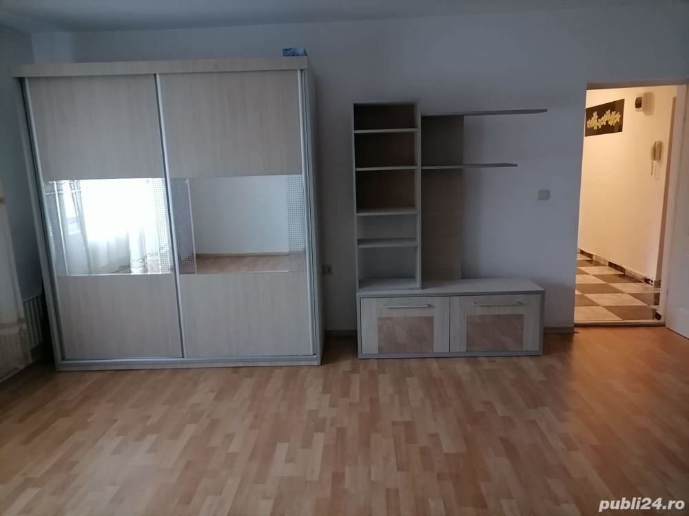 Apartament de închiriat 