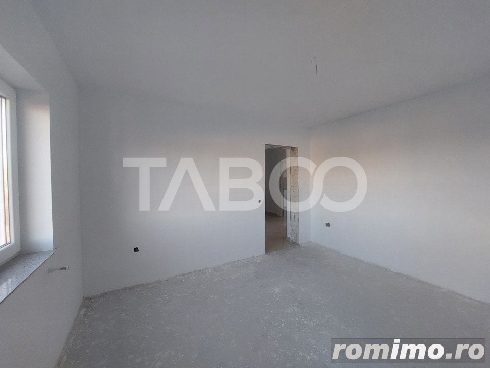 Apartament decomandat 3 camere 67 mp utili terasa parcare Sebes Alba