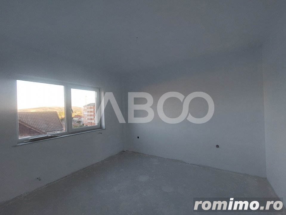 Apartament bloc nou 50mpu 2 camere 1 baie parter parcare privata Sebes