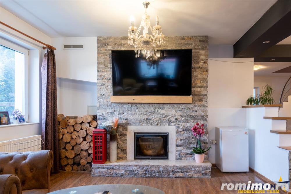 Film! Resedinta cu personalitate,piscina, comod amplasament, 1.000 mp teren