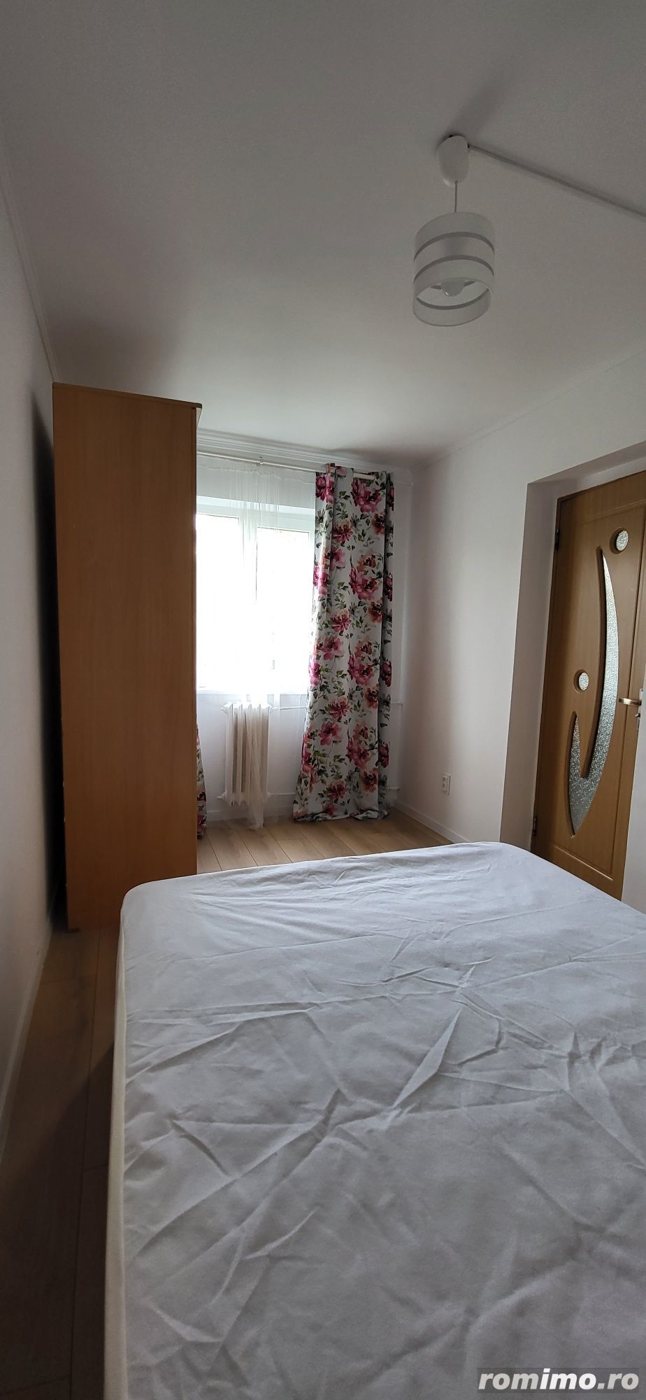 De inchiriat apartament cu 1 camera zona Centrala 