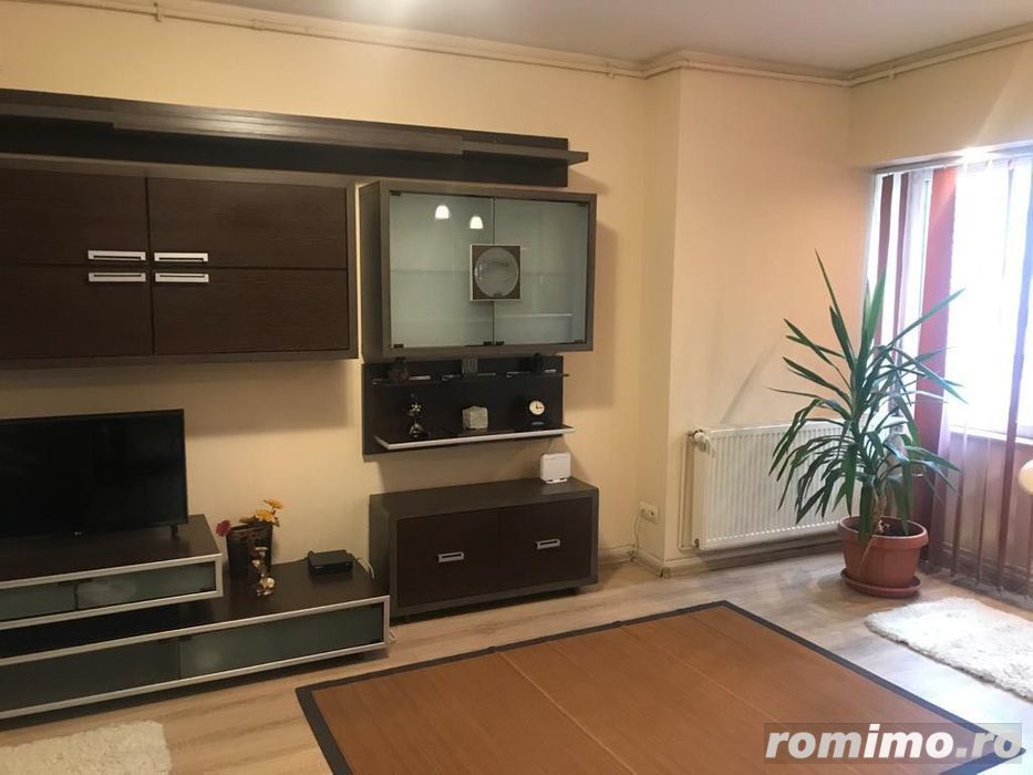 De inchiriat apartament cu o camera  in zona Circumvalatiunii 