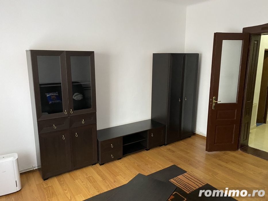 De inchiriat apartament 1 camera in zona Circumvalatiunii