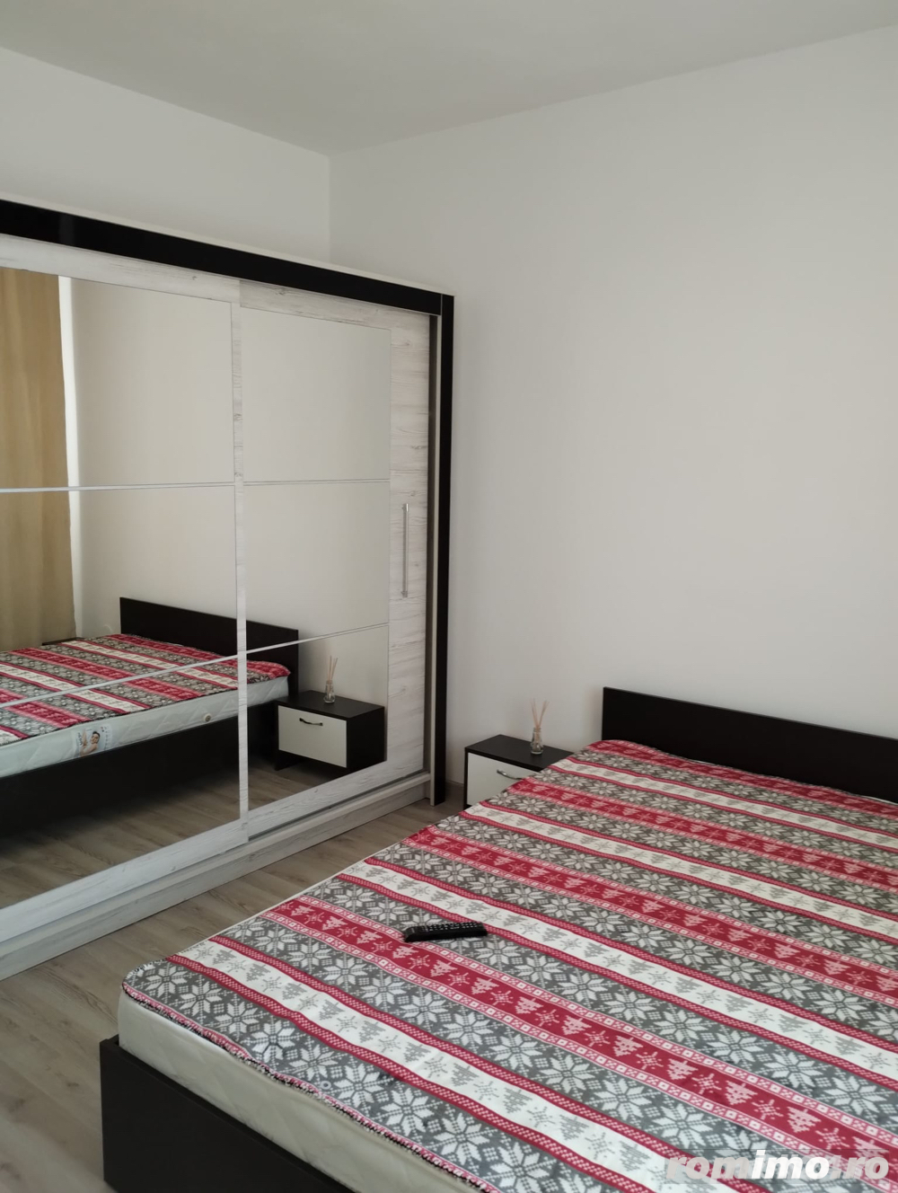 garsoniera de inchiriat  in zona Soarelui 25 mp