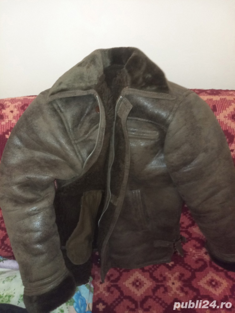 Vand cojoc  Nr mobil  