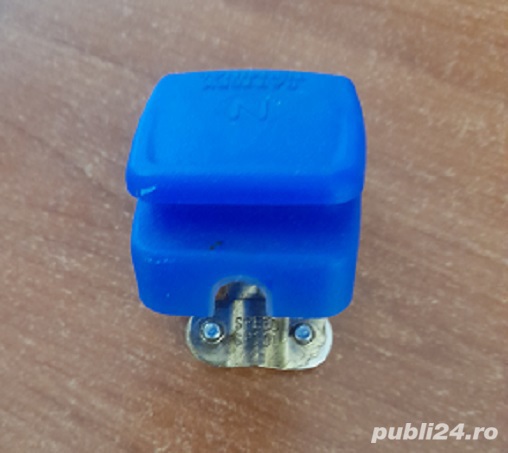 Borna baterie auto cu conectare rapida