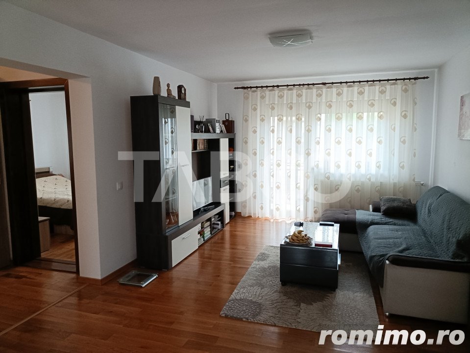 Apartament 3 camere 67 mp utili mobilat utilat terasa curte Sebes Alba