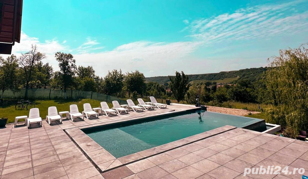 Cazare cu Infinity Pool, Jacuzzi, Sauna 16 persoane