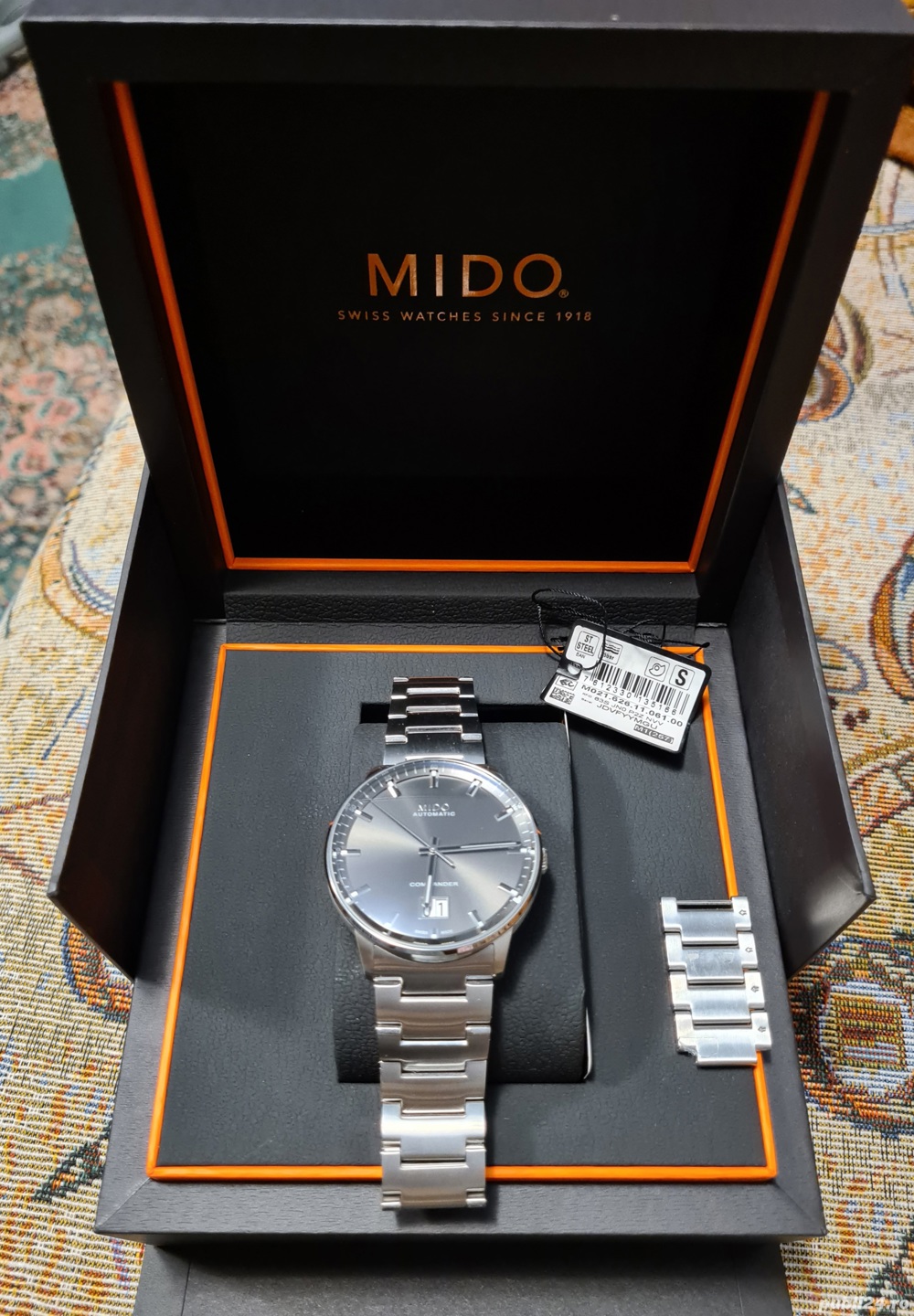 Mido Commander Big Date 