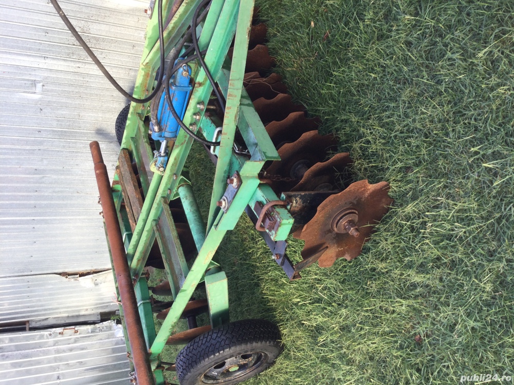 Vând disc agricol 3 m latime