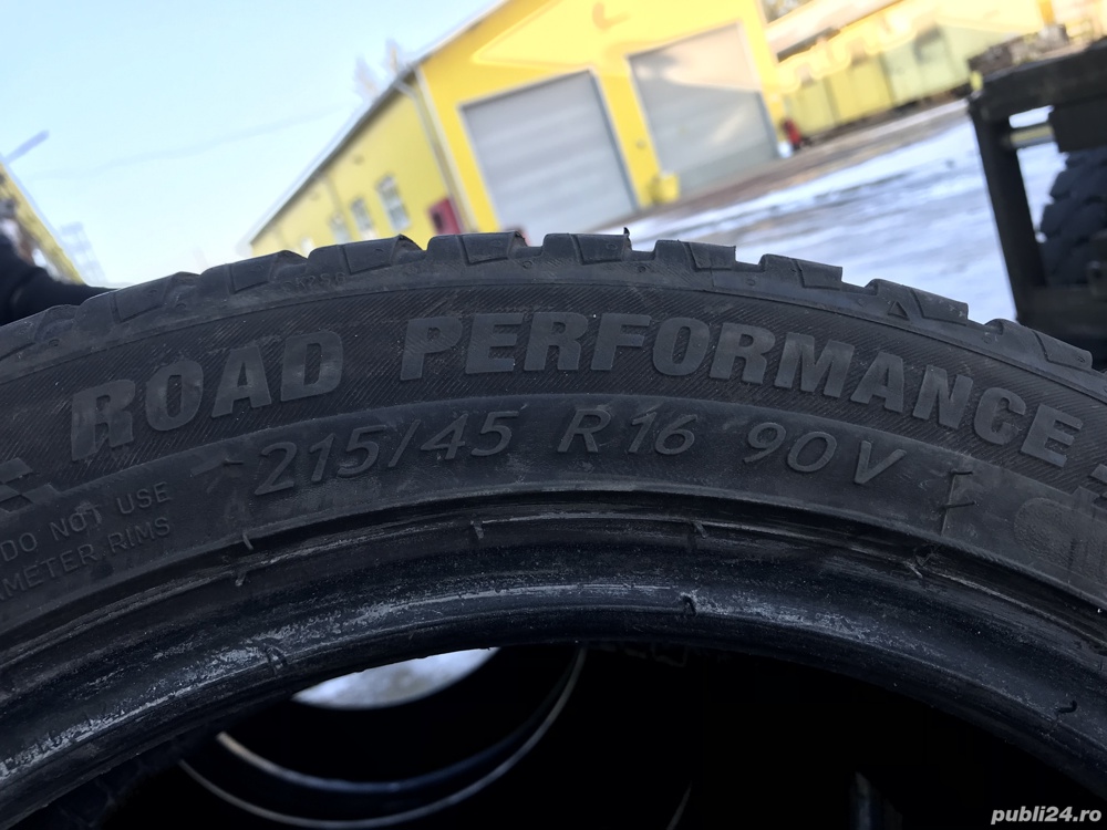 Anvelope vara 215/45/16