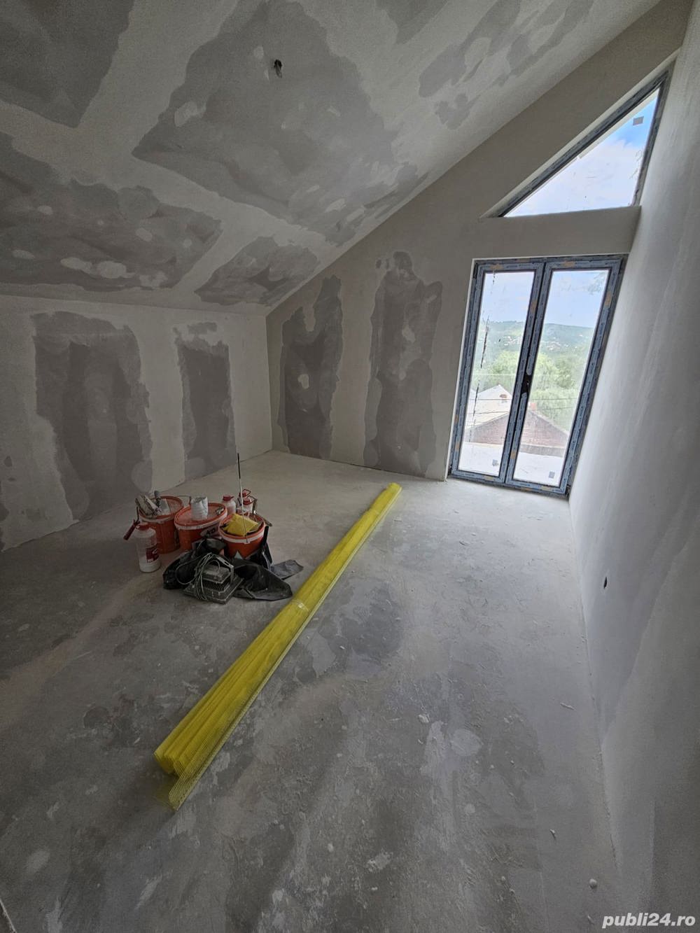 Echipa constructii(renovari app., case, INSTALATII, garduri, s.a.m.d.)