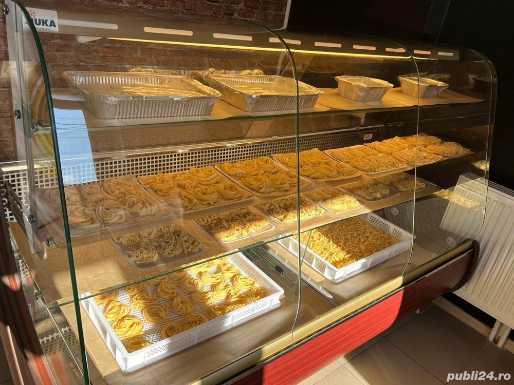 Vitrina frigorifica cofetarie patiserie