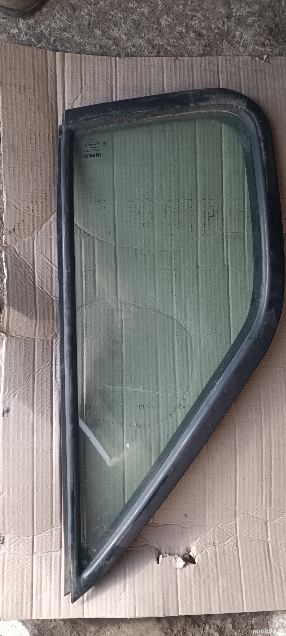 Geam mic ușa dreapta Iveco Daily 3,4,5