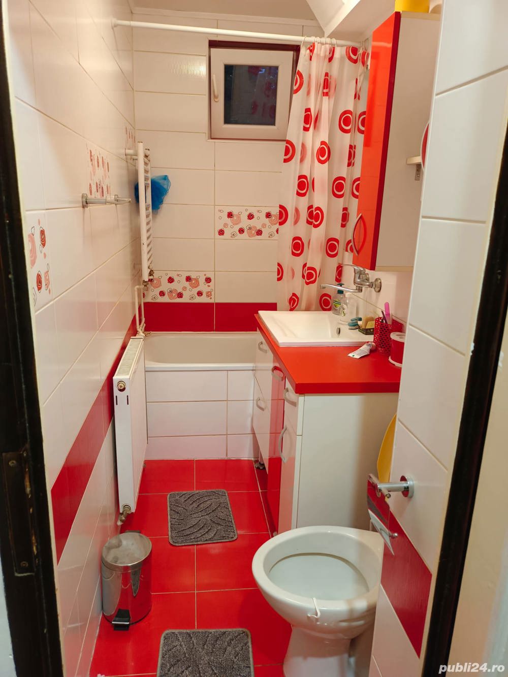  De vânzare, apartament cu 3 camere