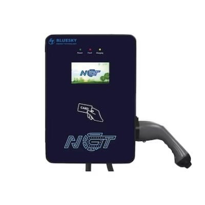 Statie incarcare profesionala pentru vehicule electrice NGT 7KW@230V/32A, 1 conector Type2, ecran 4.