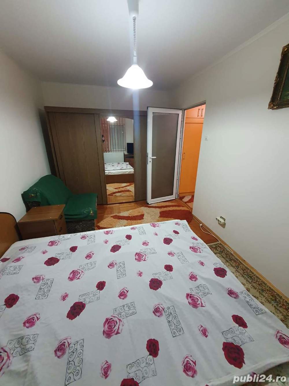 Închiriez apartament 2.cam 