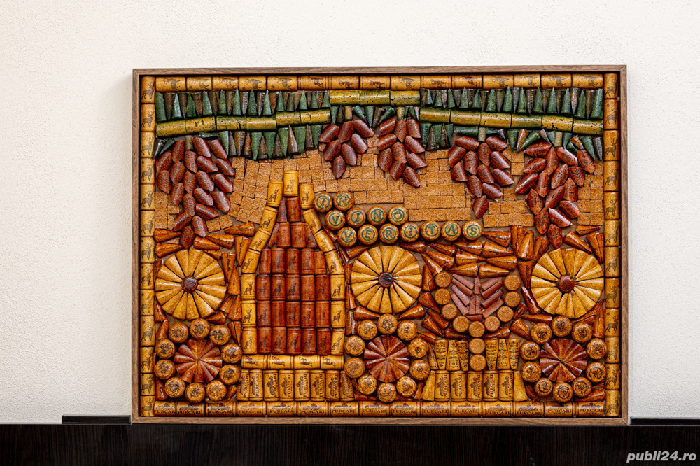 tablou realizat din dopuri de pluta vin si sampanie 70 x 50cm