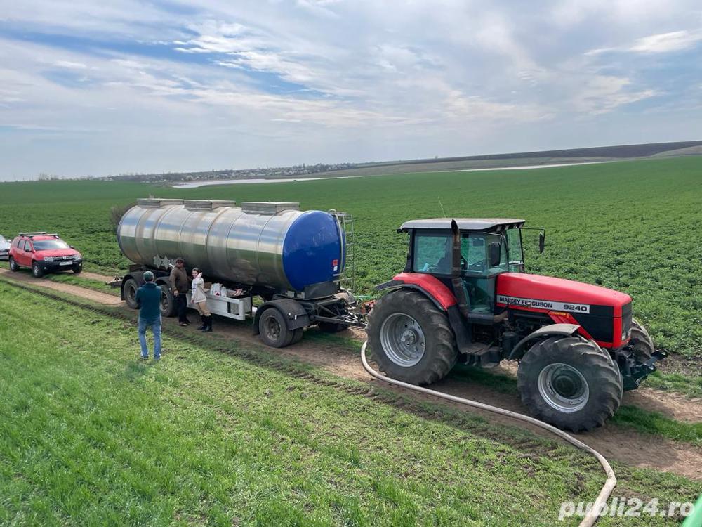 Vând tractor Massey Ferguson