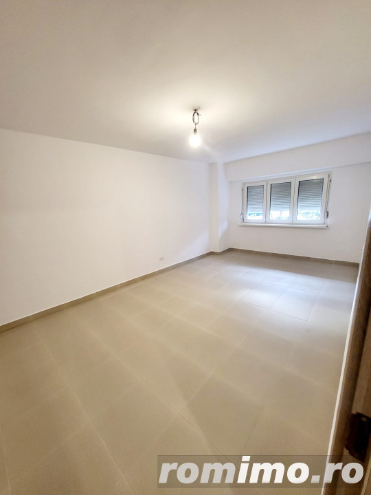 Apartament cu 3 camere dec. Stefan cel Mare