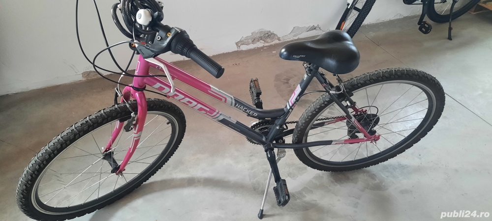 Vand bicicleta folosita doar 3 luni