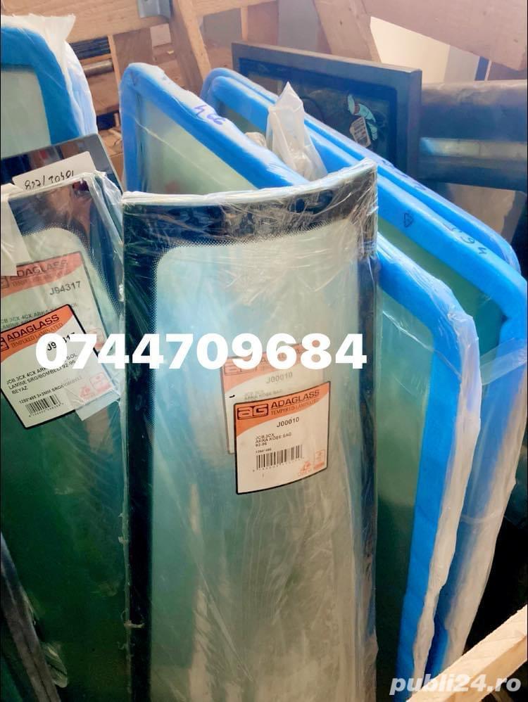 Usi, geamuri , parbrize si alte piese pentruJCB