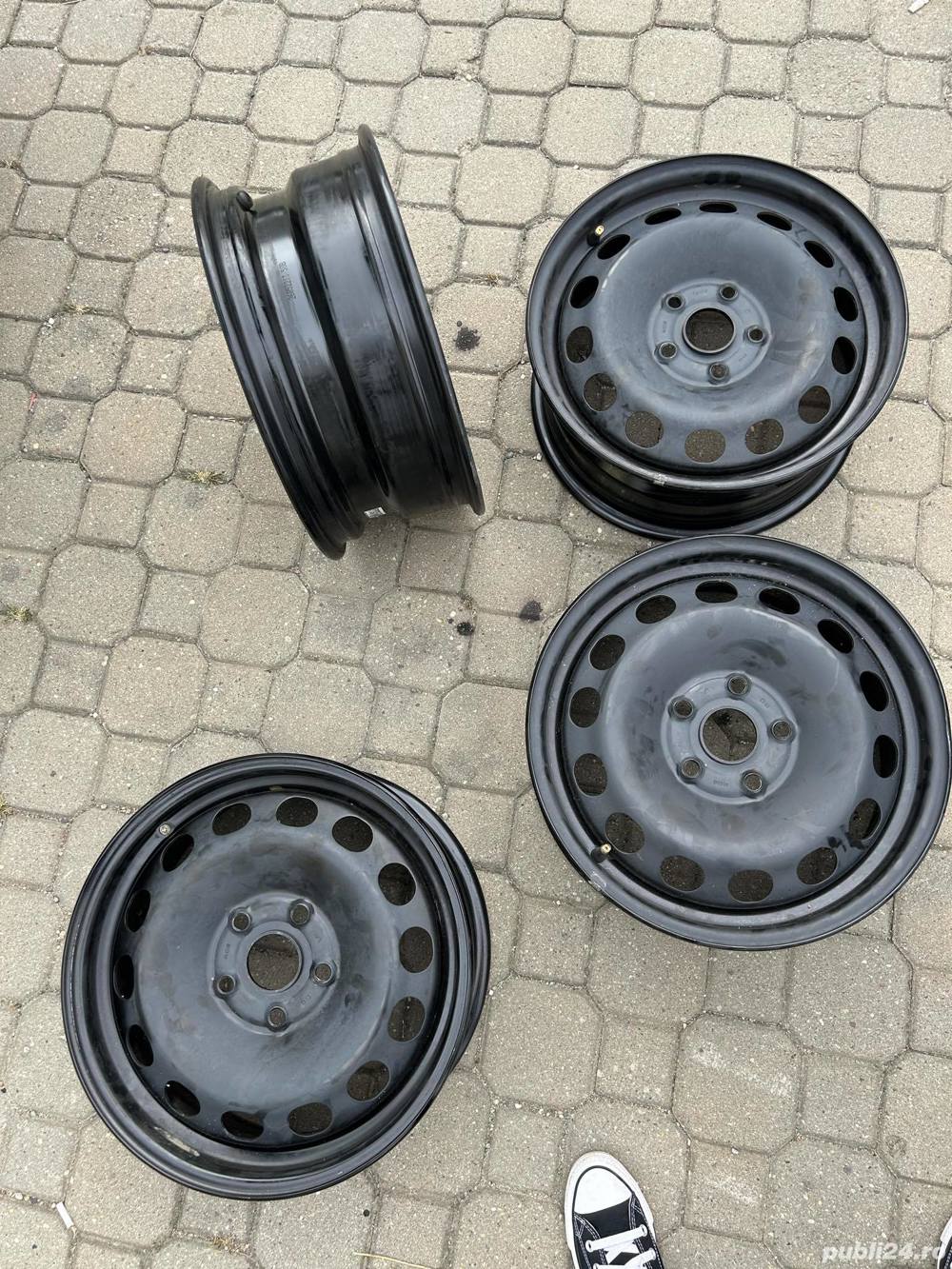 Jante otel R16 aproape noi VW Golf